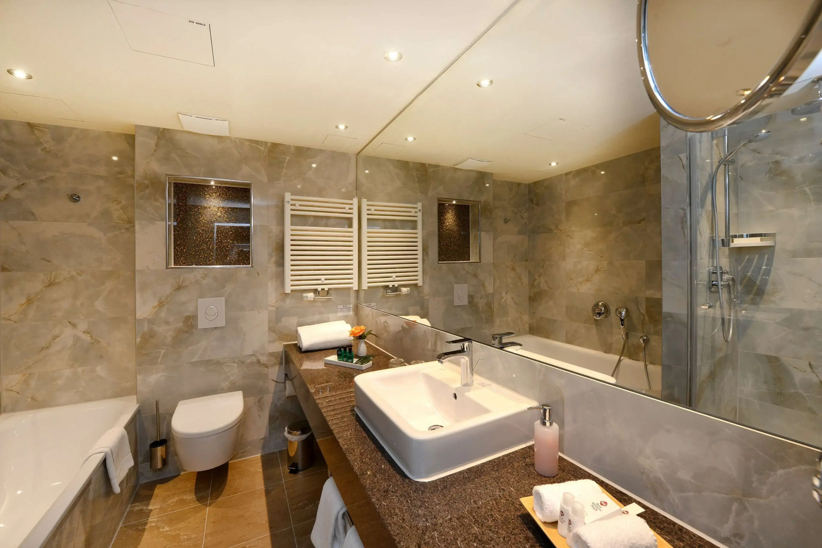 Photo - Best Western Plus Delta Park Hotel