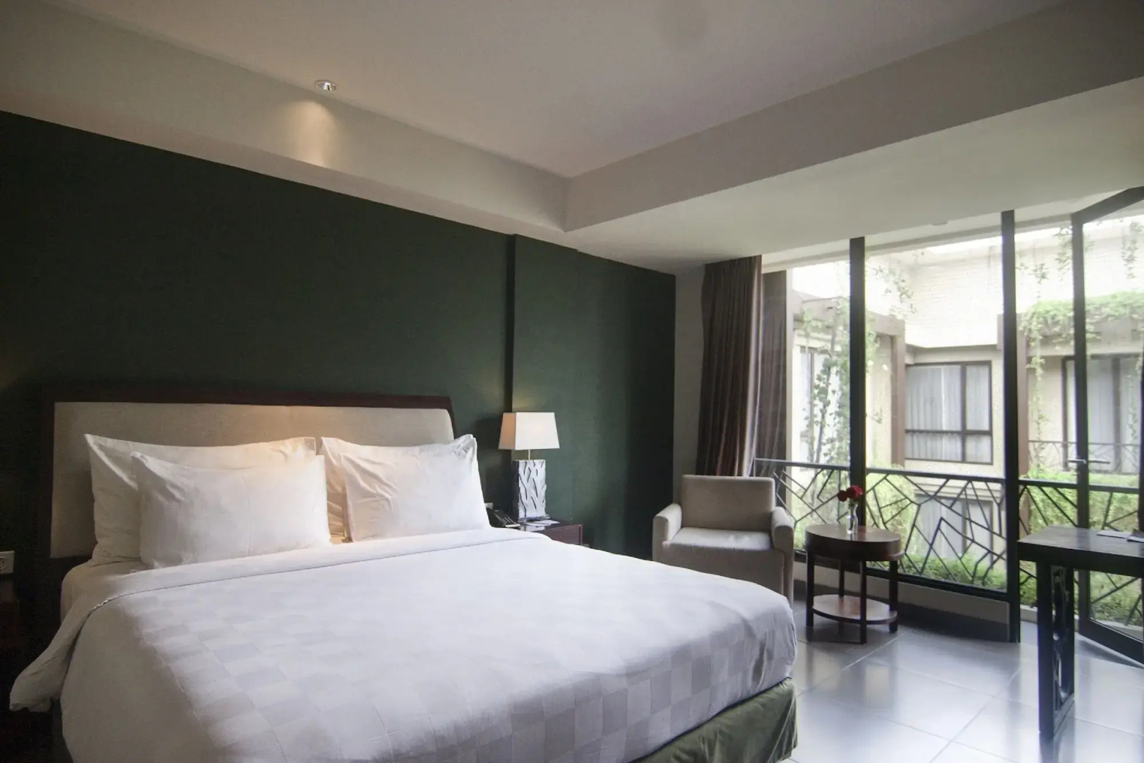 Photo - Swiss-Belhotel Rainforest