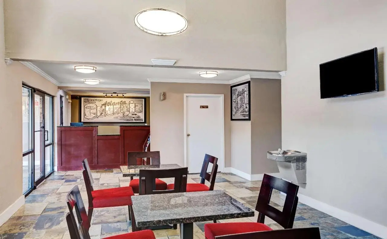 Photo - Motel 6 Atlanta, GA – Atlanta Airport East
