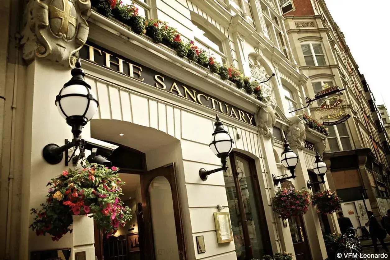 Photo - The Sanctuary House Hotel