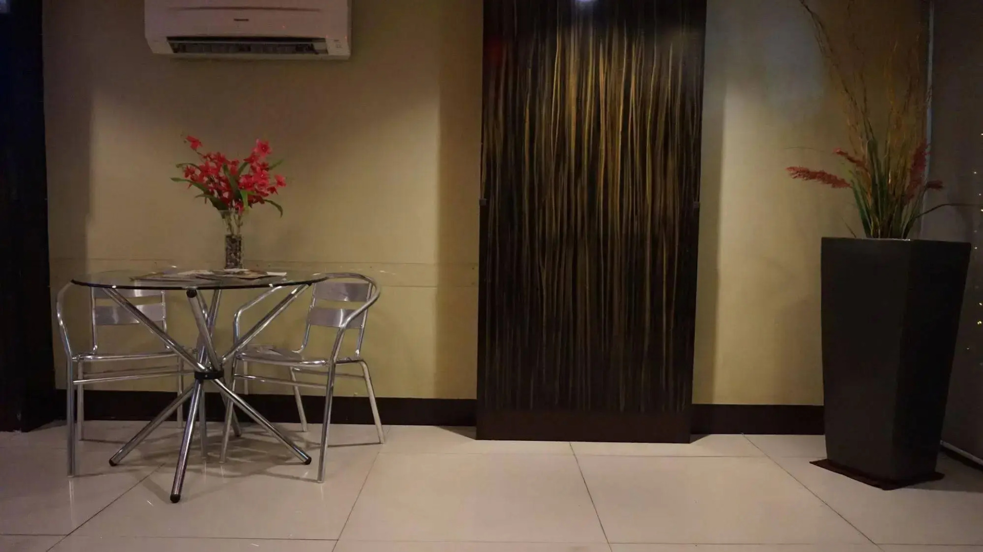 Photo - Harts Hotel-Quezon City