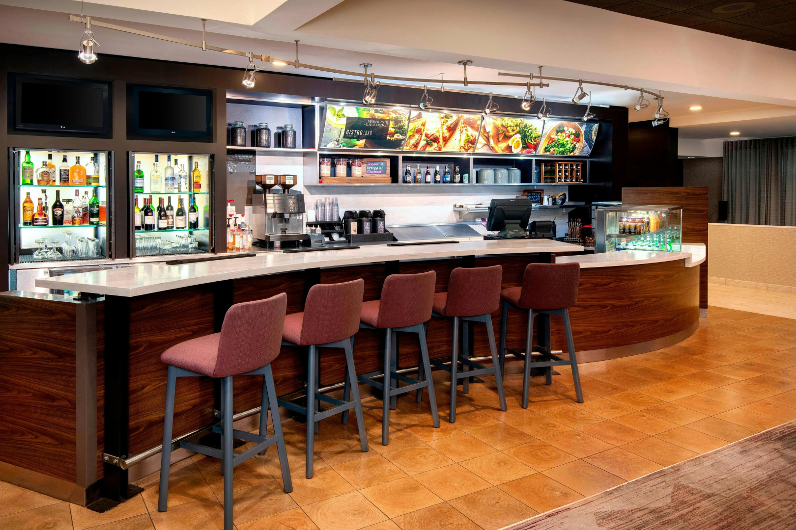 Photo - Courtyard by Marriott Savannah Midtown