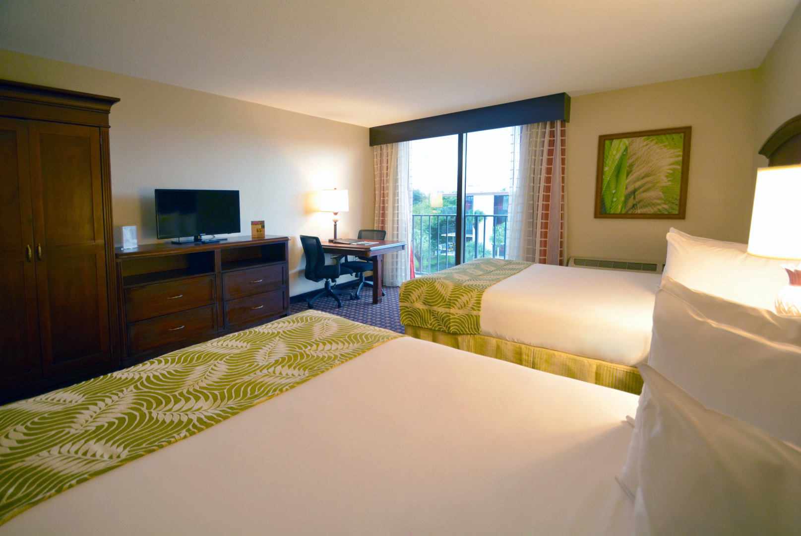 Photo - Rosen Inn, closest to Universal