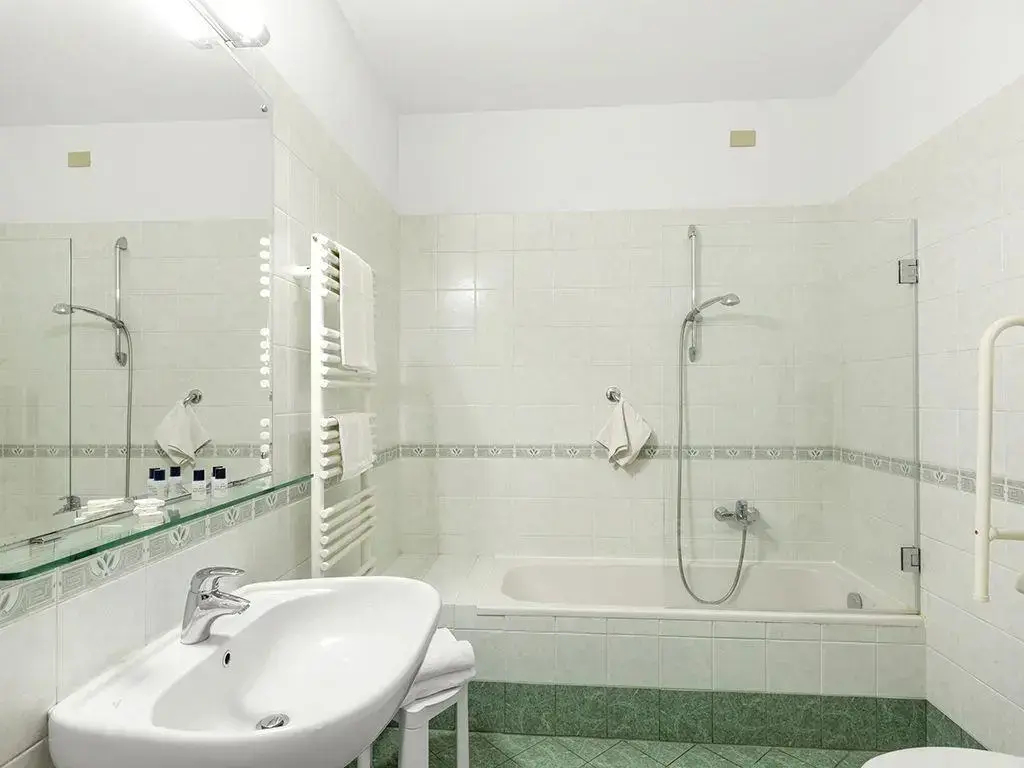 Photo - Hotel Roma e Rocca Cavour