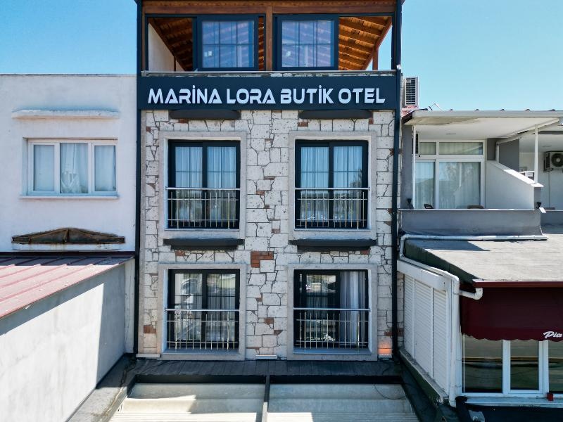 Marina Lora Butik Otel Sigacik