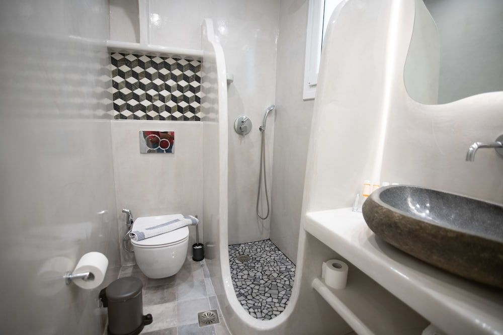 Photo - Katerina Roza Studios - Heartfelt Hospitality in the City