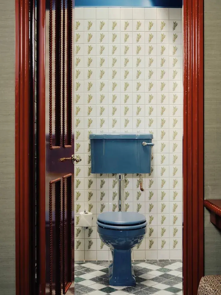 Photo - The Netty - Underground Suites