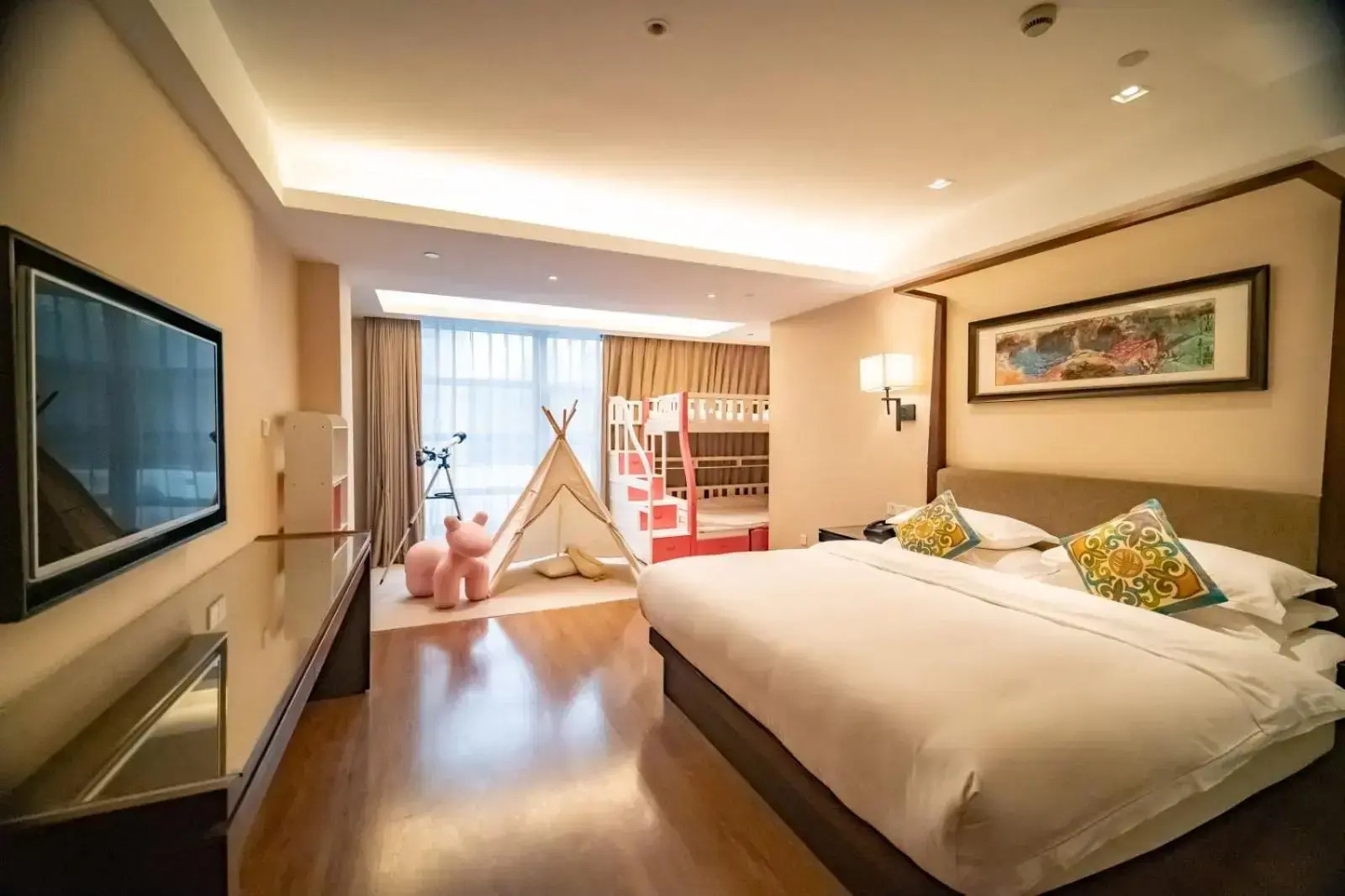 Photo - SSAW Boutique Shanghai South Xuhui RiYueGuang