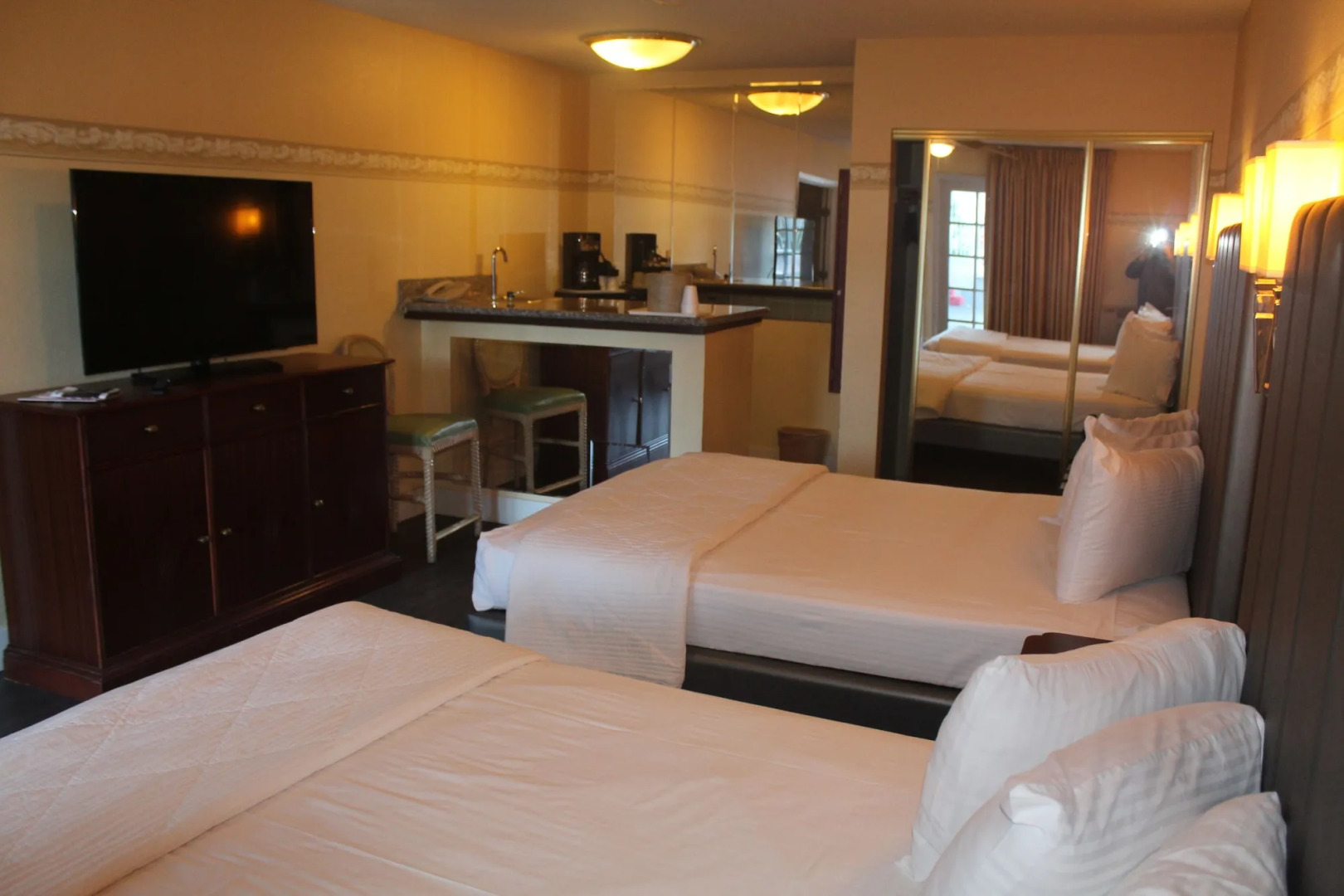 Photo - Shalimar Hotel of Las Vegas