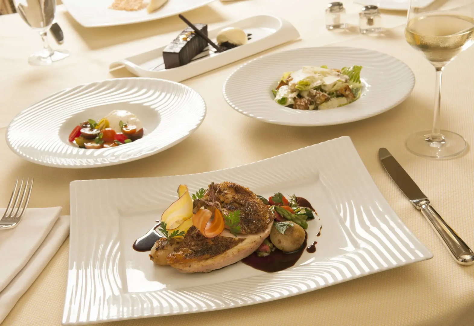 Photo - The Peninsula Beverly Hills