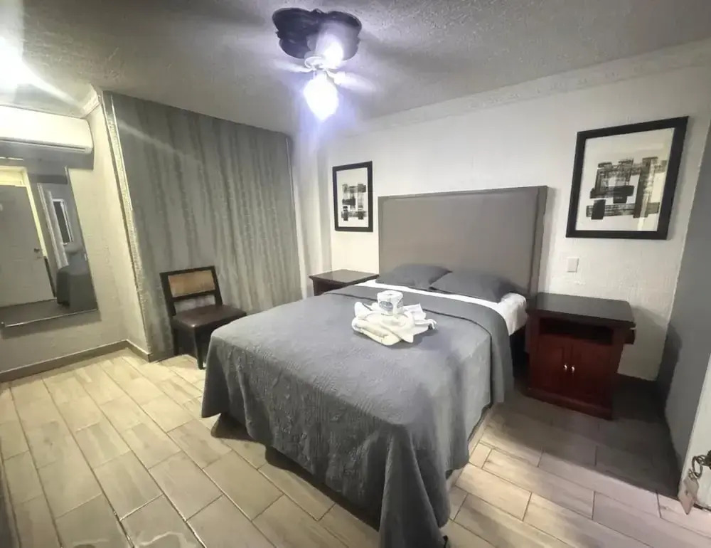 Foto - Hotel TJ Plaza