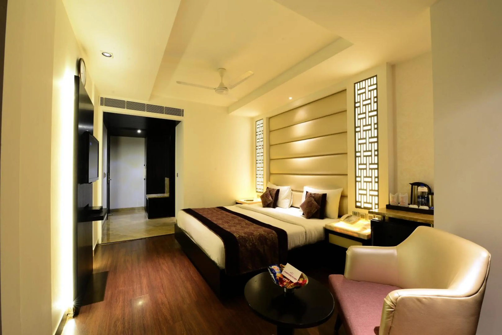 Photo - Hotel Chanchal Deluxe - New Delhi Train Station