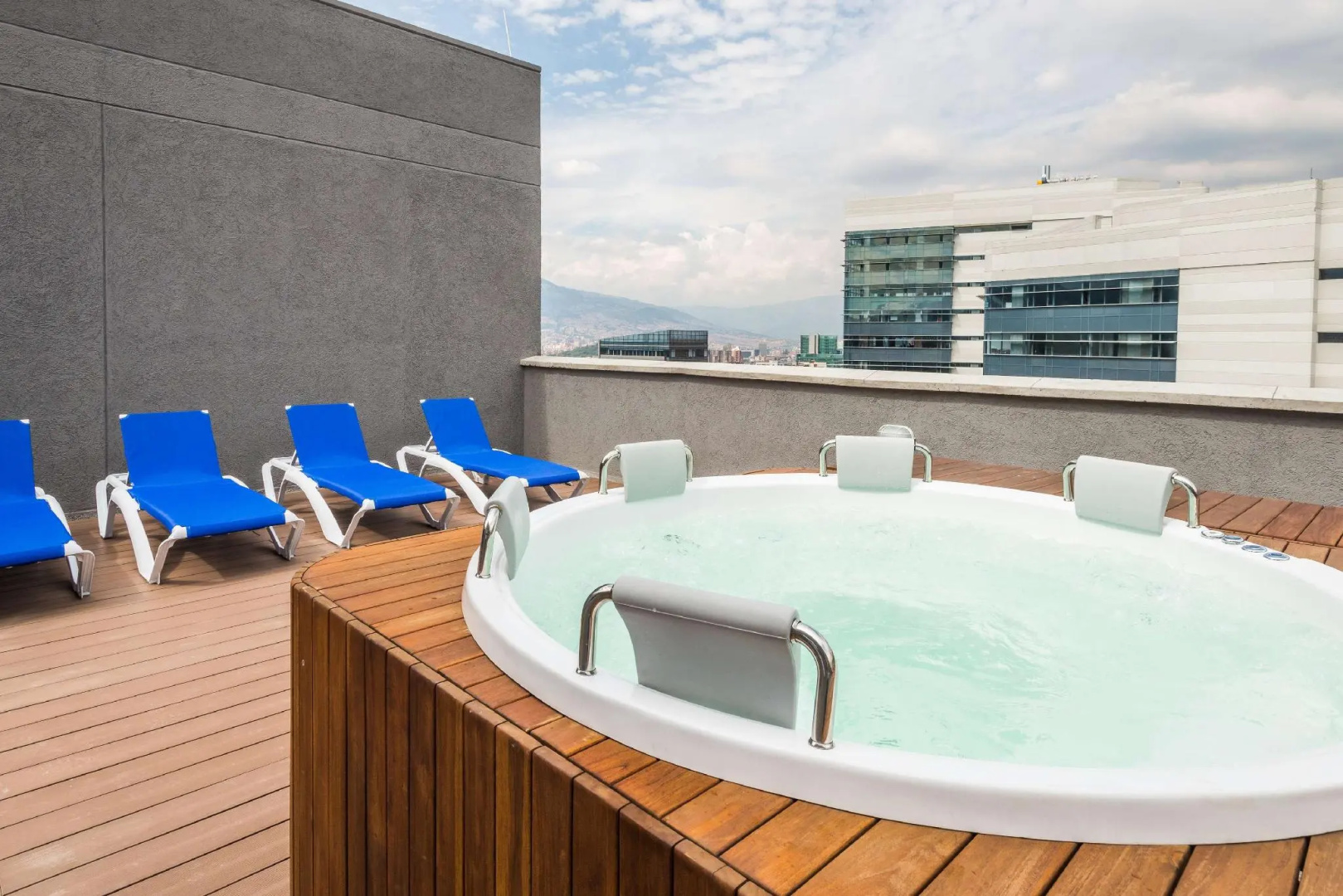 Foto - Hampton by Hilton Medellin