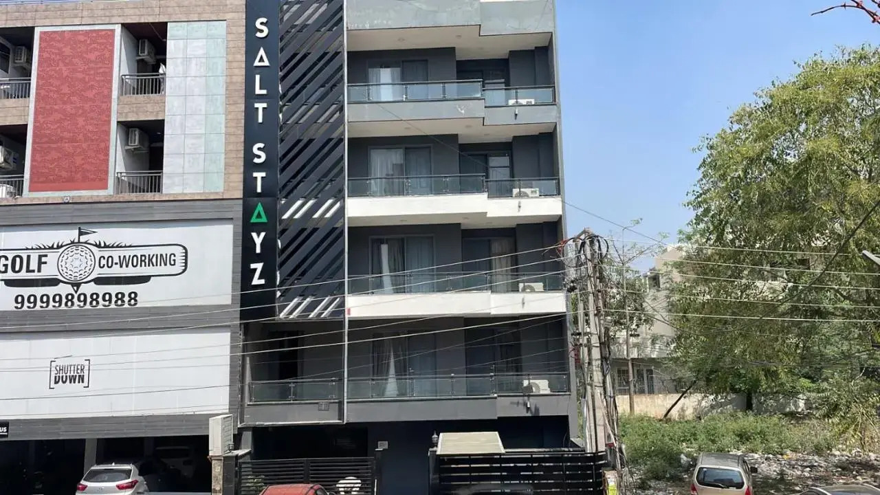 Foto - Saltstayz Express - Golf Course Road & DLF Phase-1