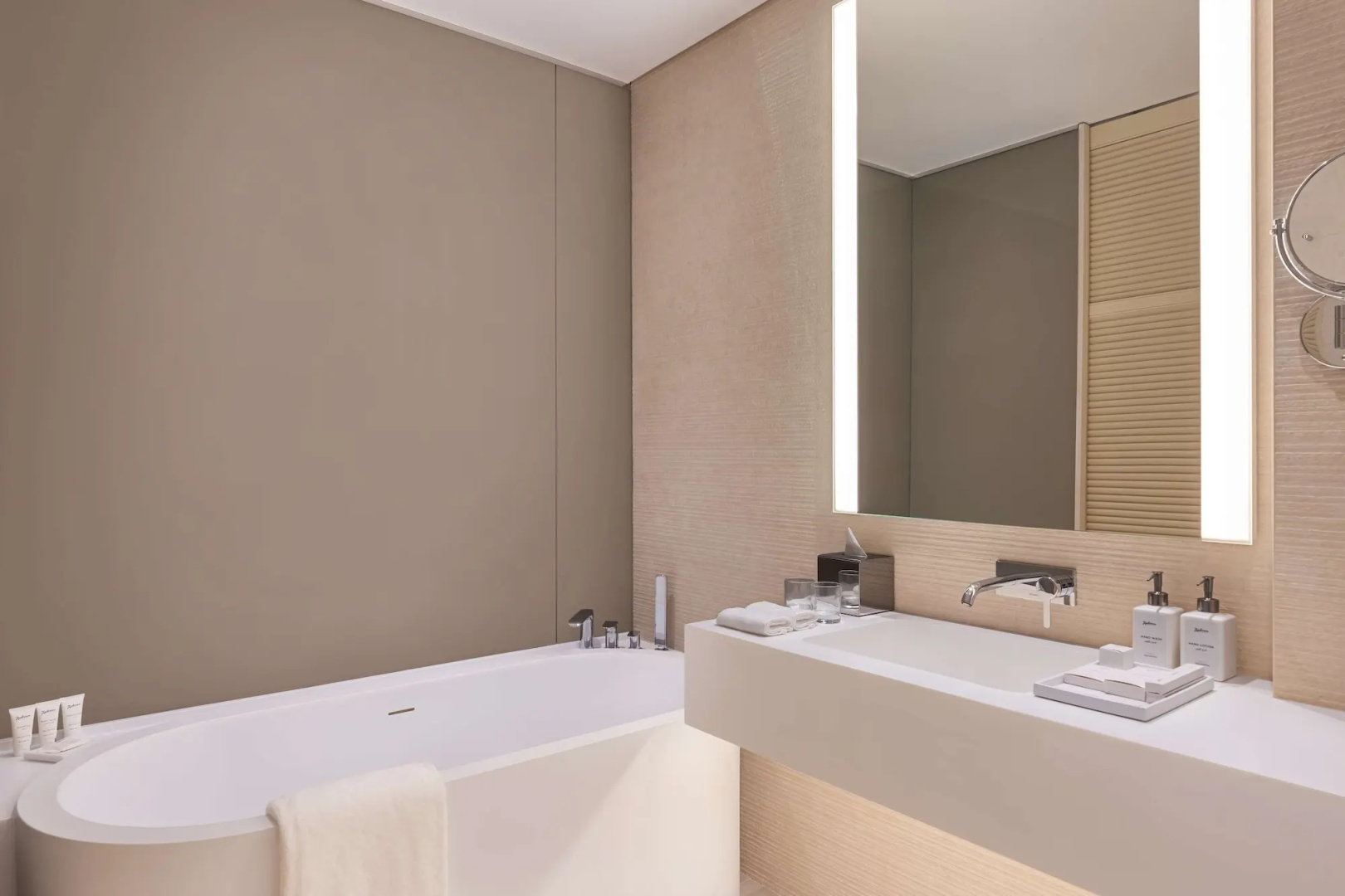 Photo - Radisson Beach Resort Palm Jumeirah