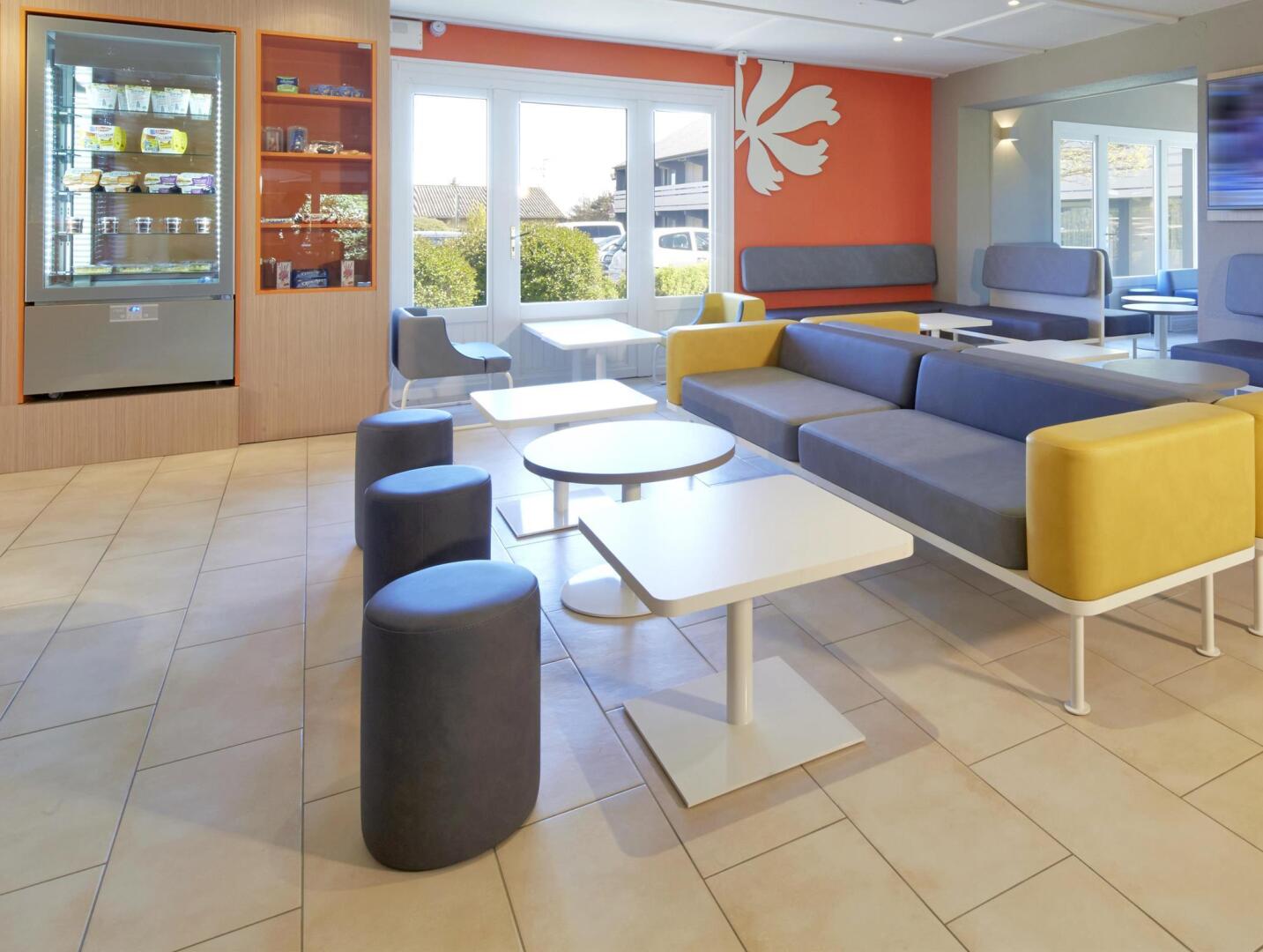 Photo - Premiere Classe Poitiers Futuroscope - Chasseneuil