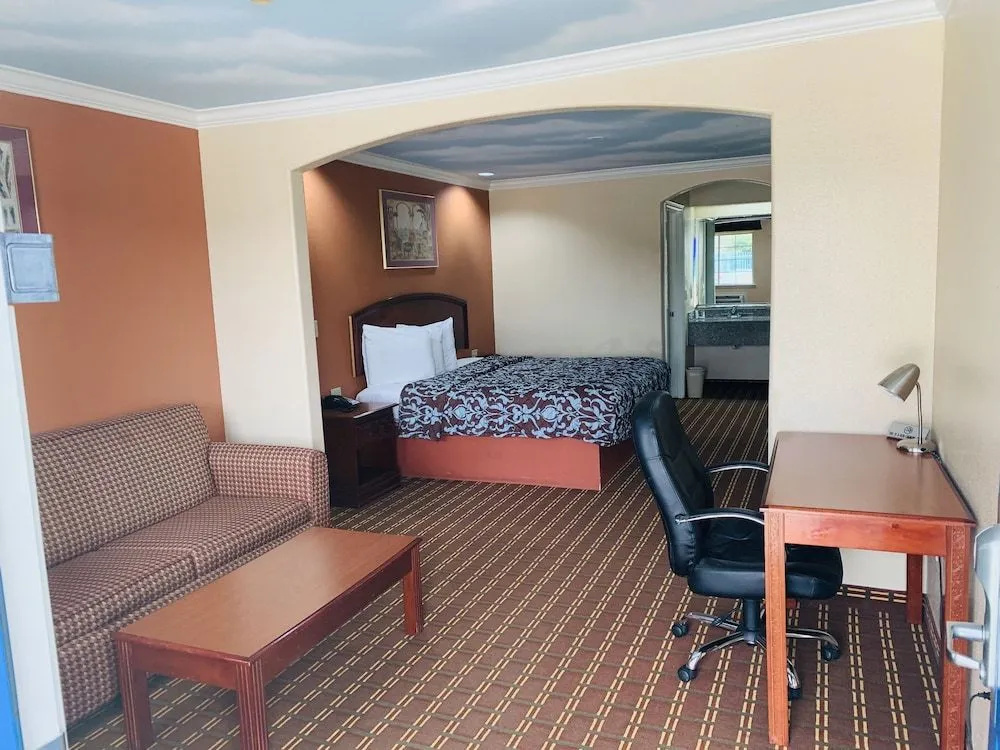 Photo - Luxury Inn & Suites Liberty