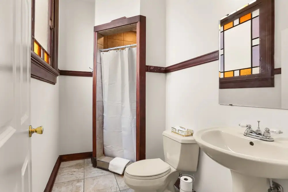 Photo - Site 61 Guesthouse