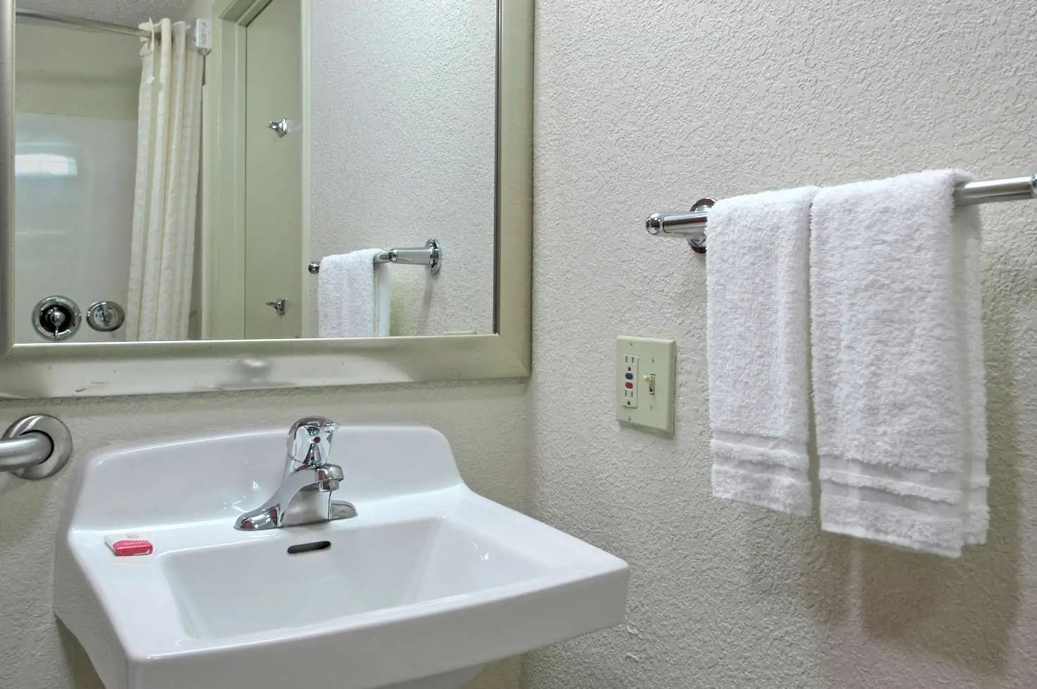 Foto - Red Roof Inn Utica