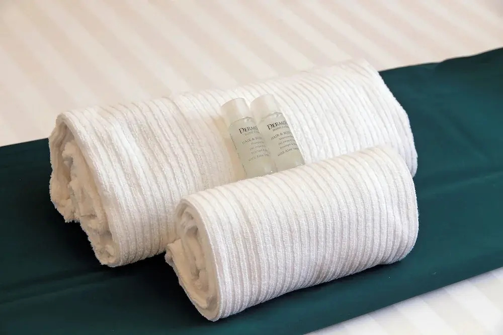 Photo - Romulus Rooms by Hostand