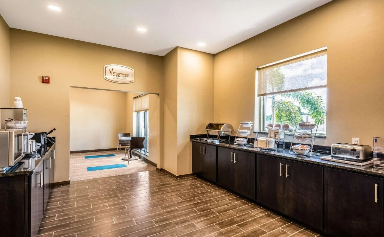 Photo - Magnolia Pointe; BW Signature Collection