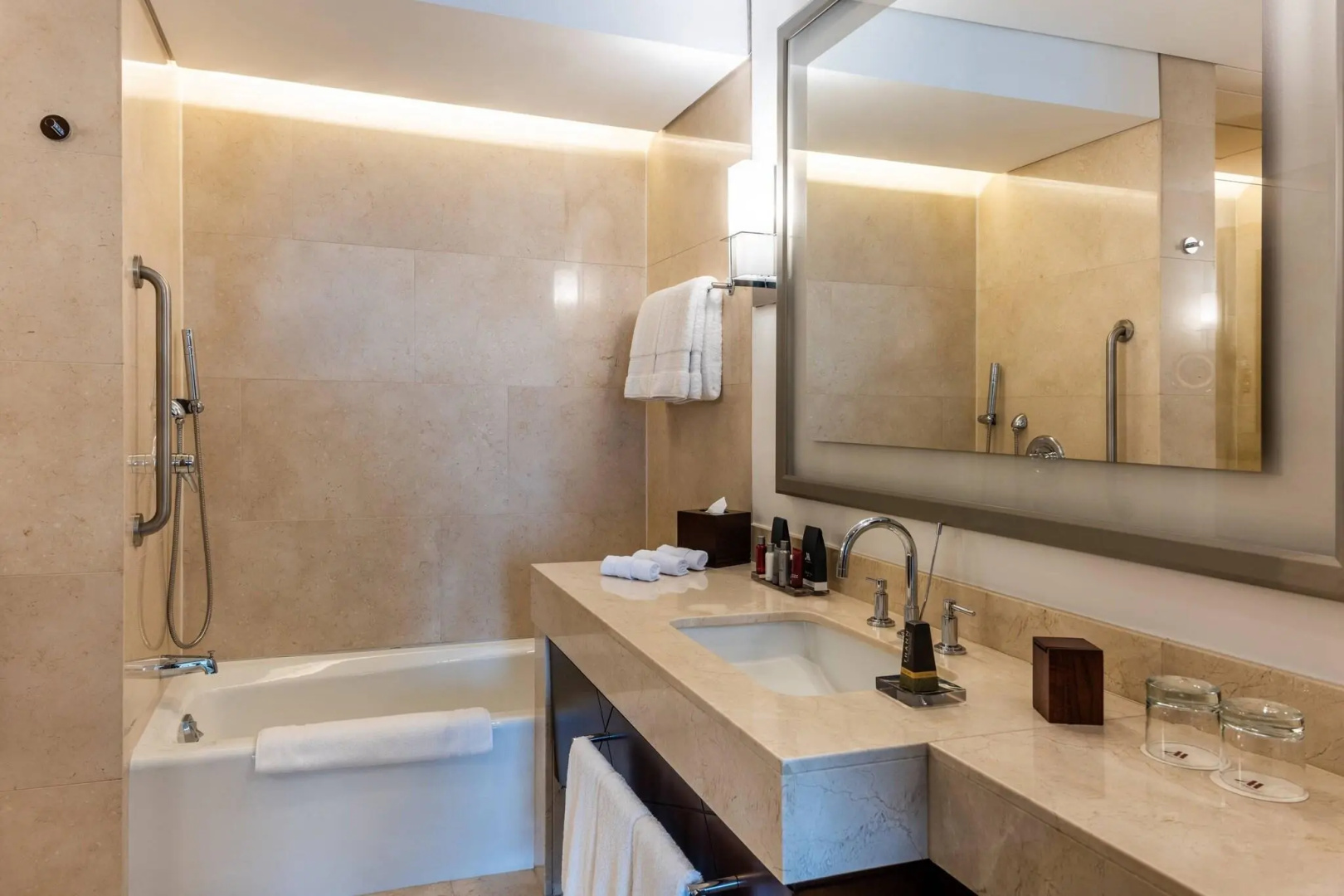 Photo - Bogota Marriott Hotel