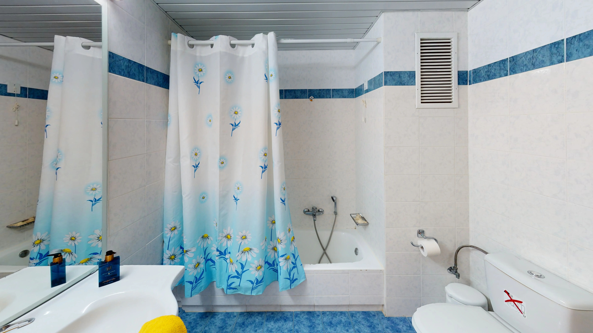 Photo - Dedalos Beach Hotel