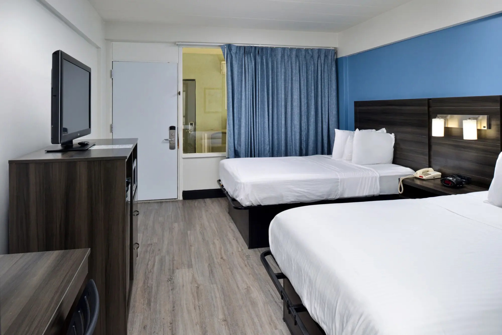 Photo - SureStay Hotel by Best Western Virginia Beach Royal Clipper