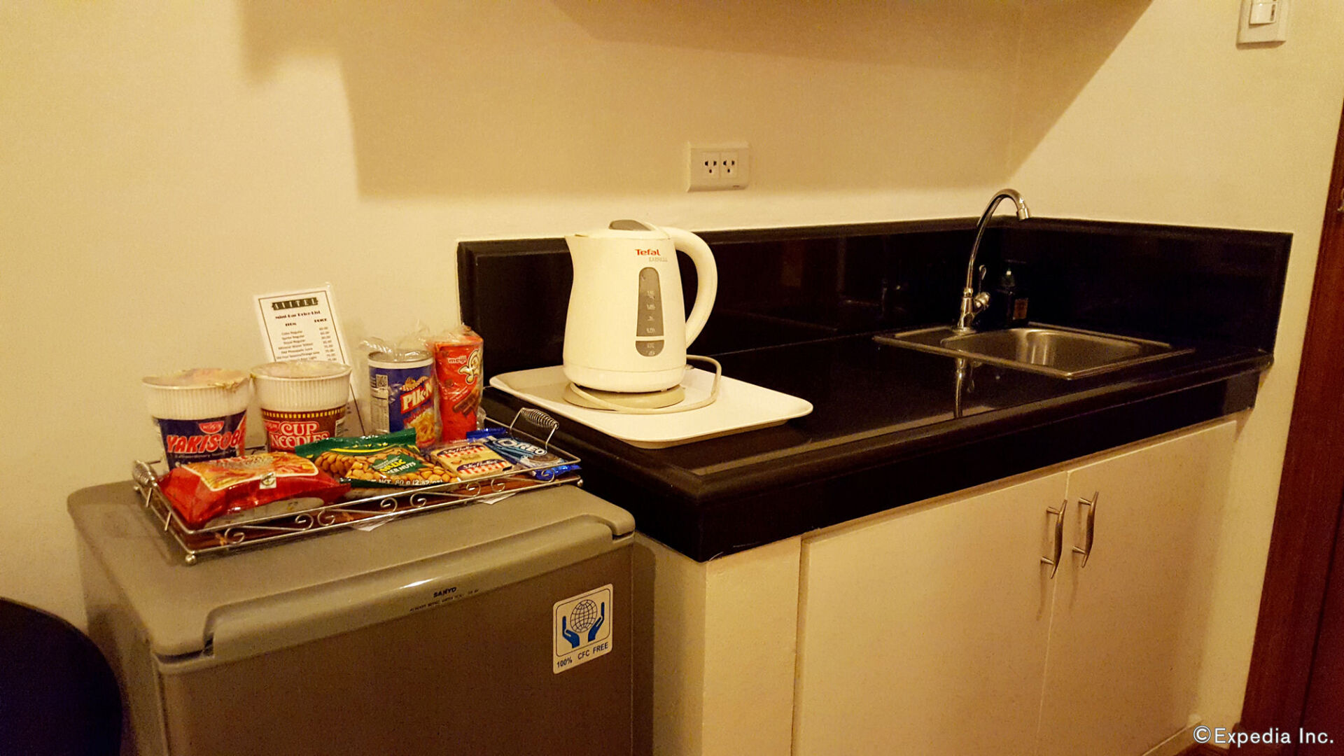 Foto - Townhouse OAK Metro Manila Near Osmena Highway PNR Pasay formerly Avitel Hotel