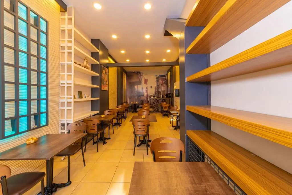 Photo - ivy hostel cafe