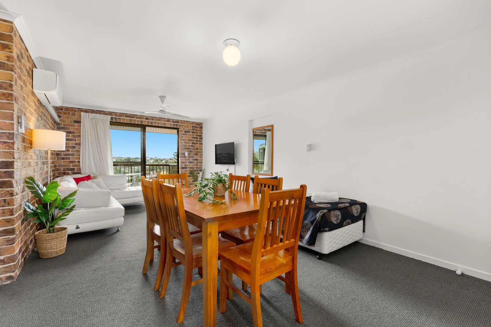 Photo - Toowong Villas
