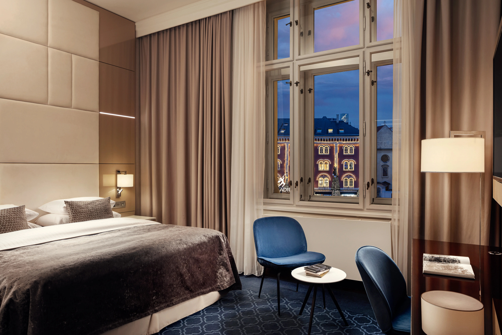 Photo - Hotel Kings Court