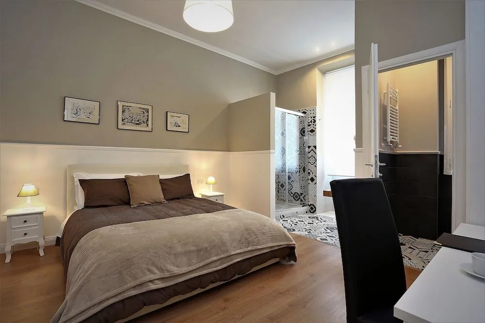 Photo - Romantica Guest House