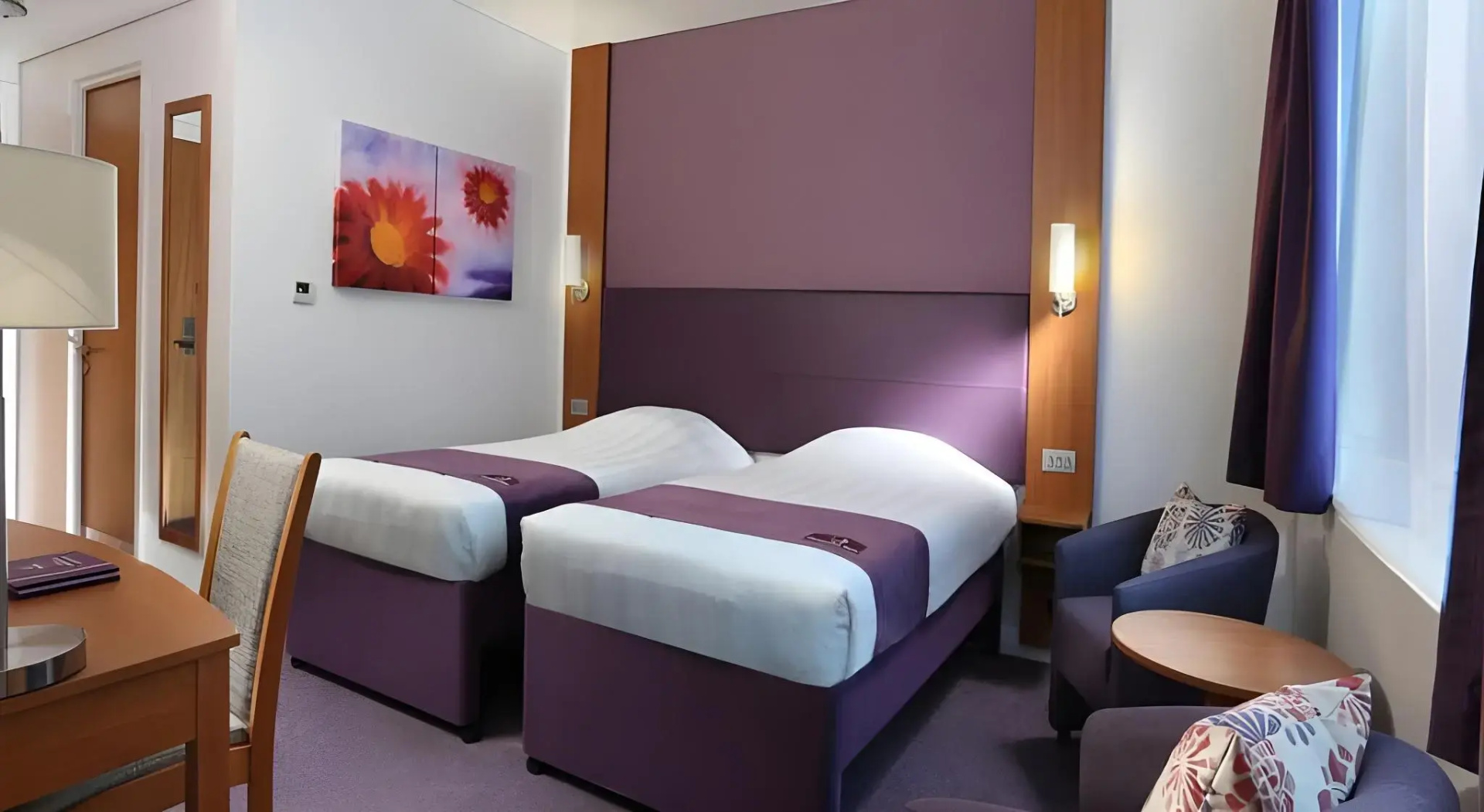 Foto - Premier Inn Dubai International Airport
