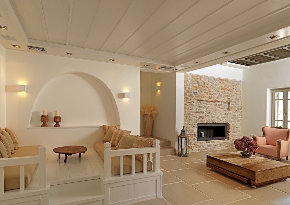 Themonies Luxury Suites