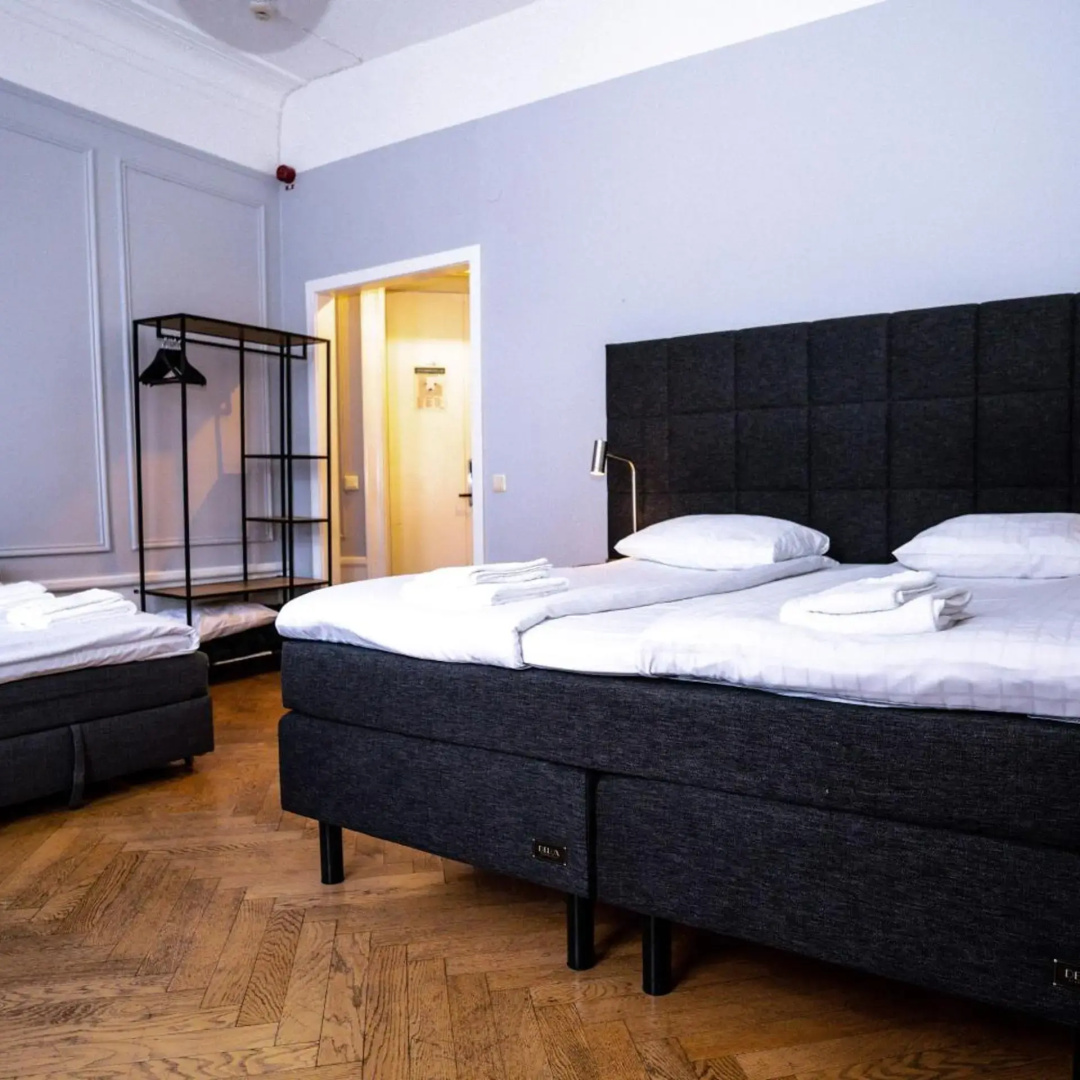 Photo - Queen's Hotel by First Hotels