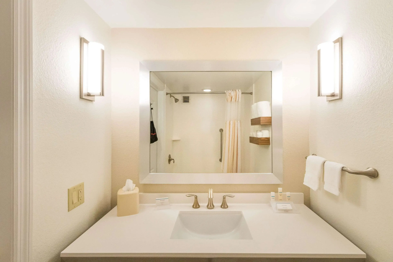 Photo - Hilton Garden Inn Jacksonville Airport