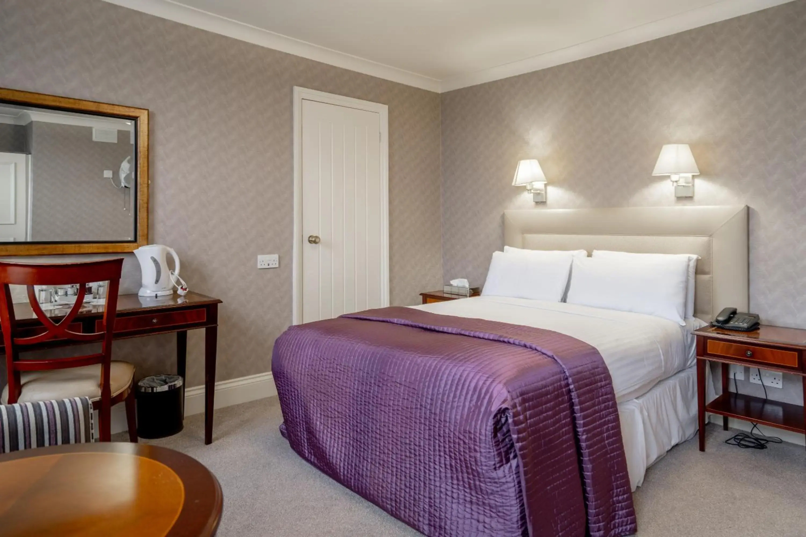 Photo - The Clarendon Hotel