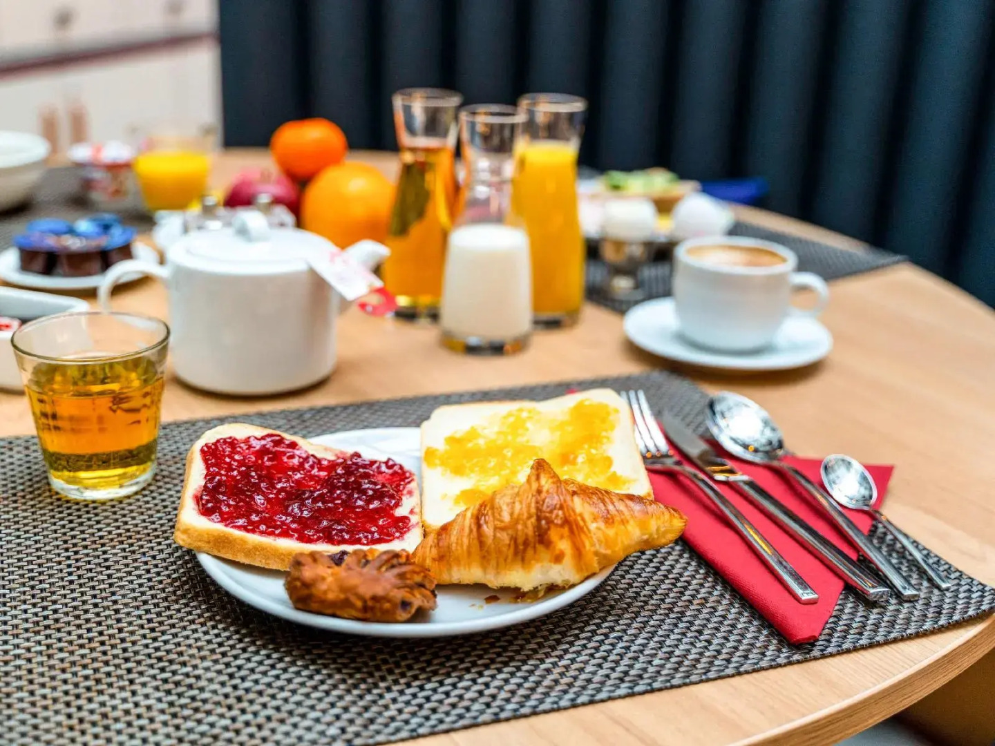 Foto - ibis Styles Zurich City Center