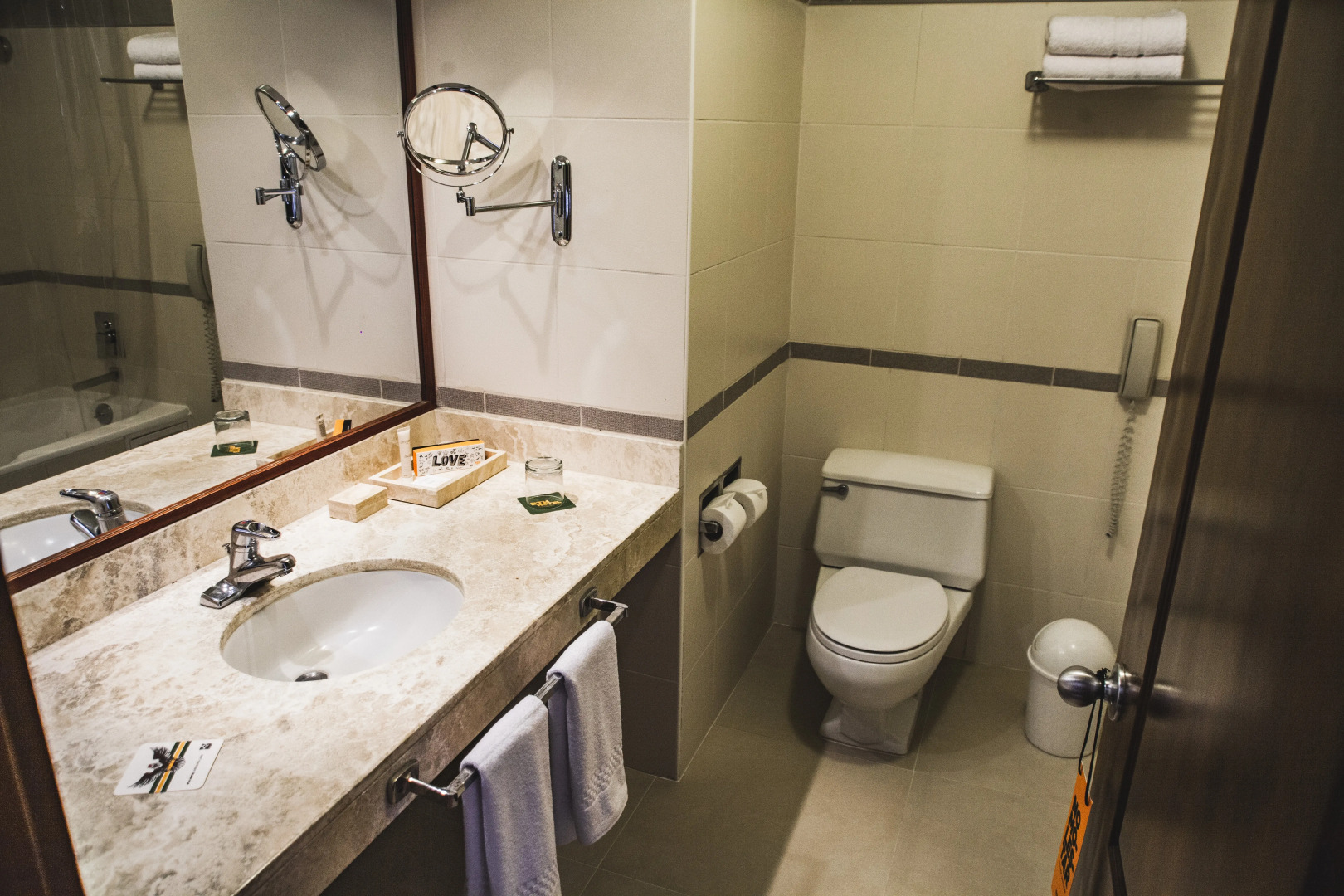 Photo - El LAGO HOTEL by Luoxo