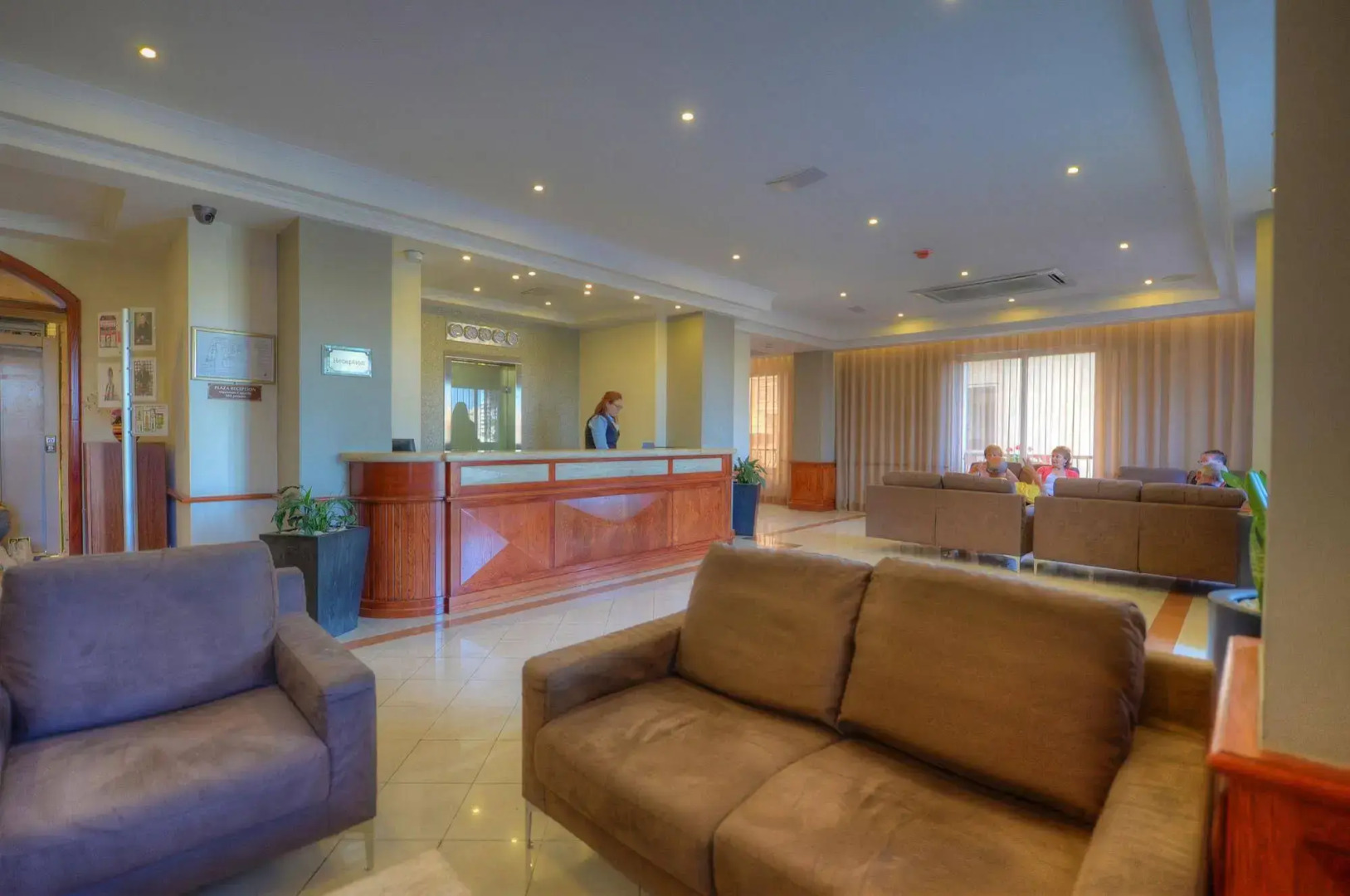 Foto - Plaza Regency Hotels