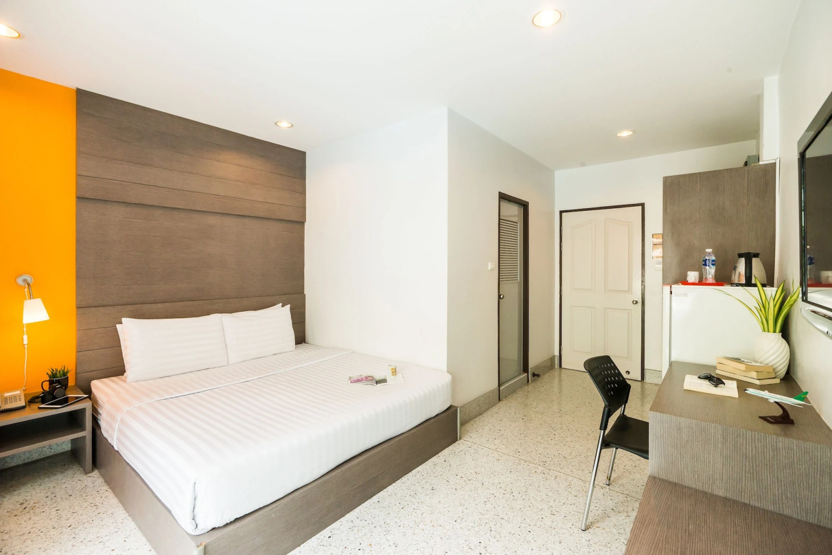 Photo - The Fifth Residence