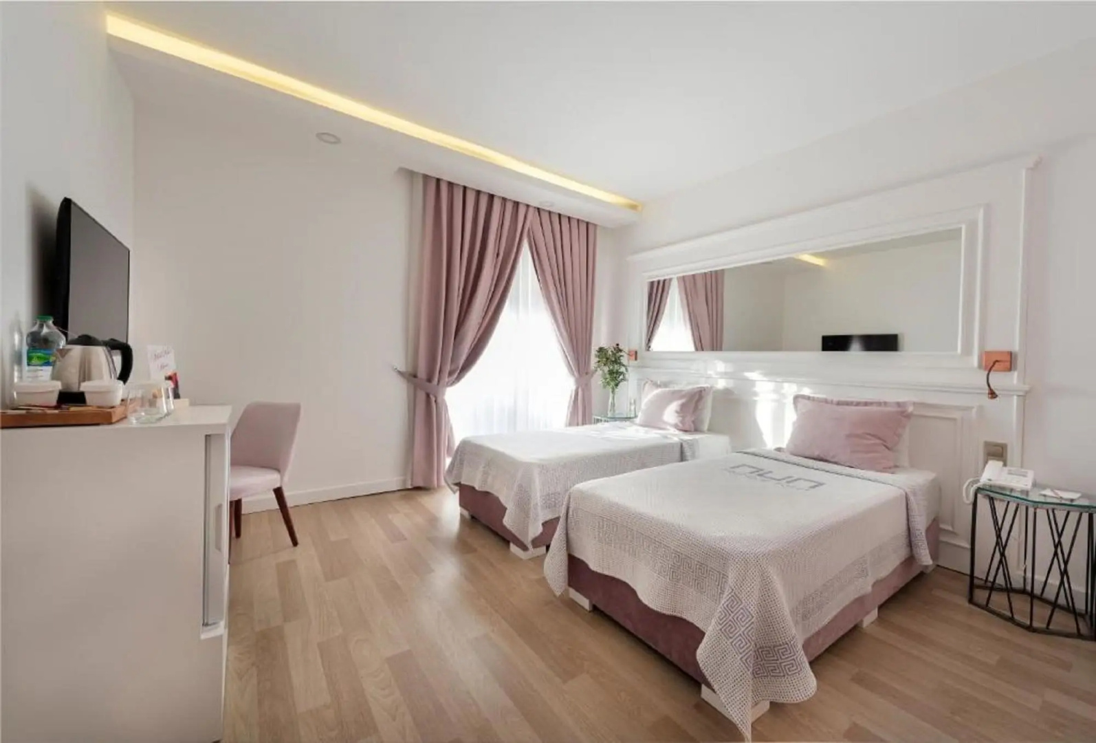 Photo - Nun Hotel Lara