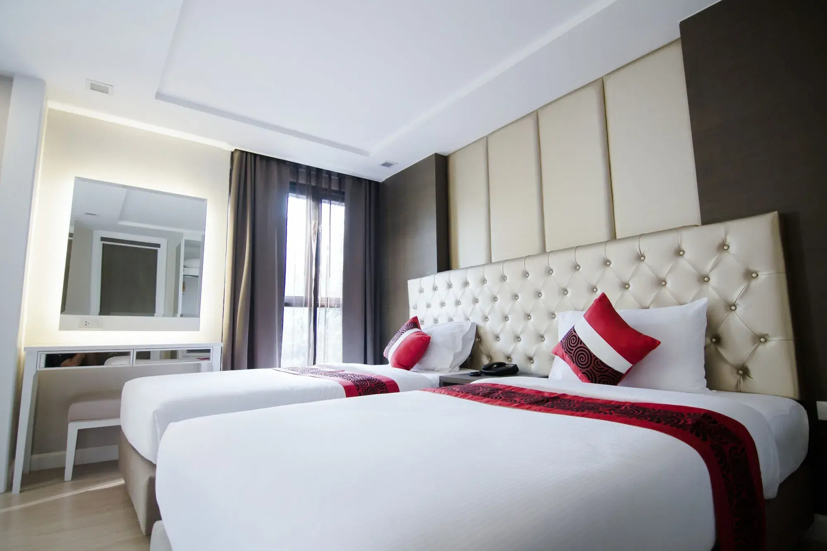 Photo - Hope Land Hotel Sukhumvit 8