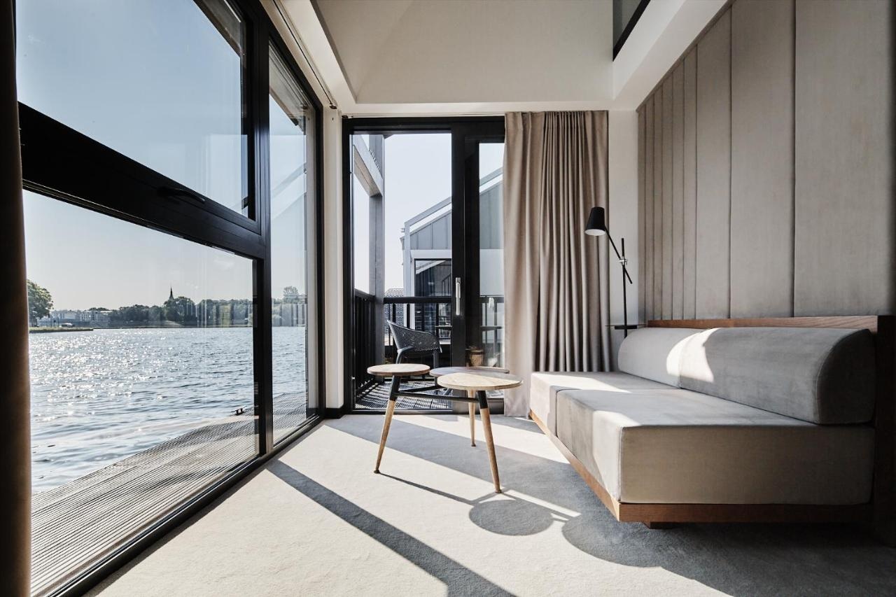 Photo - New Port Hotel