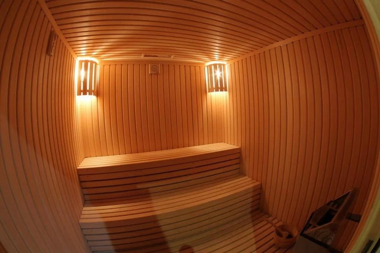 Photo - Sunday Hotel Kingdom Towers Formerly Warwick Al Dabab Hotel