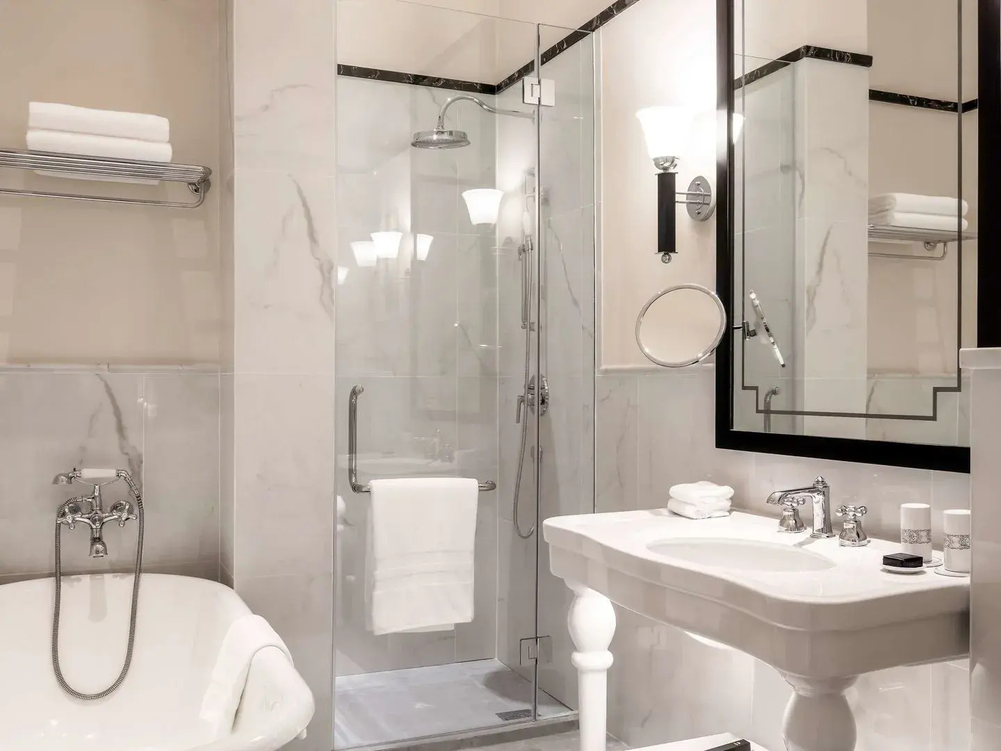 Photo - Raffles Hotel Le Royal