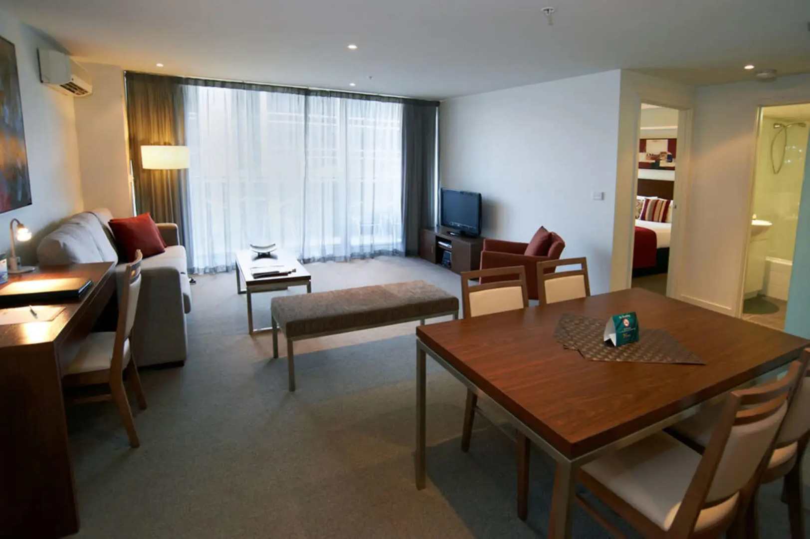 Foto - Quest on Dorcas