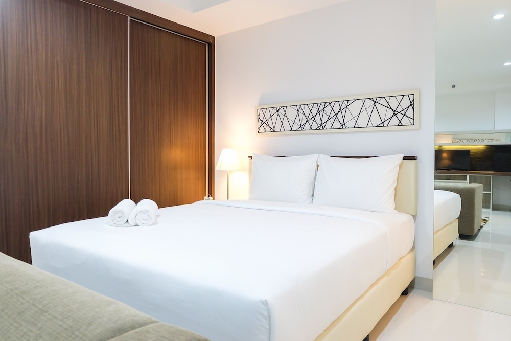 Spacious Studio Apartment @ Azalea Suites