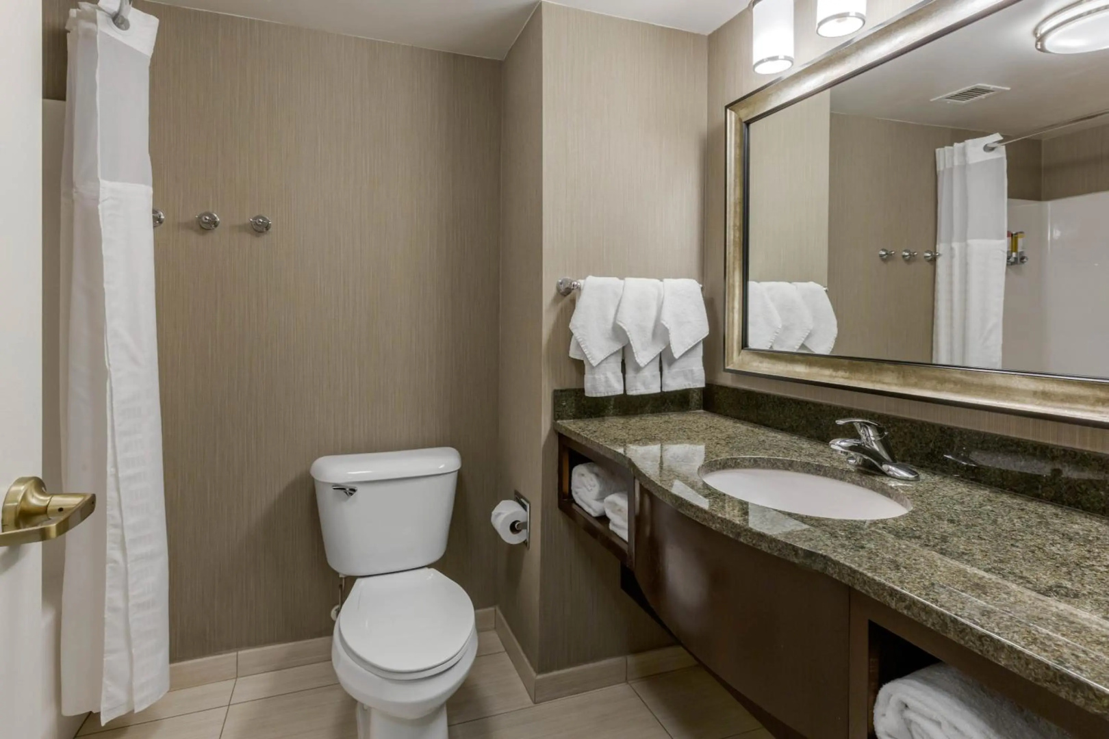 Foto - Comfort Inn & Suites Logan International Airport